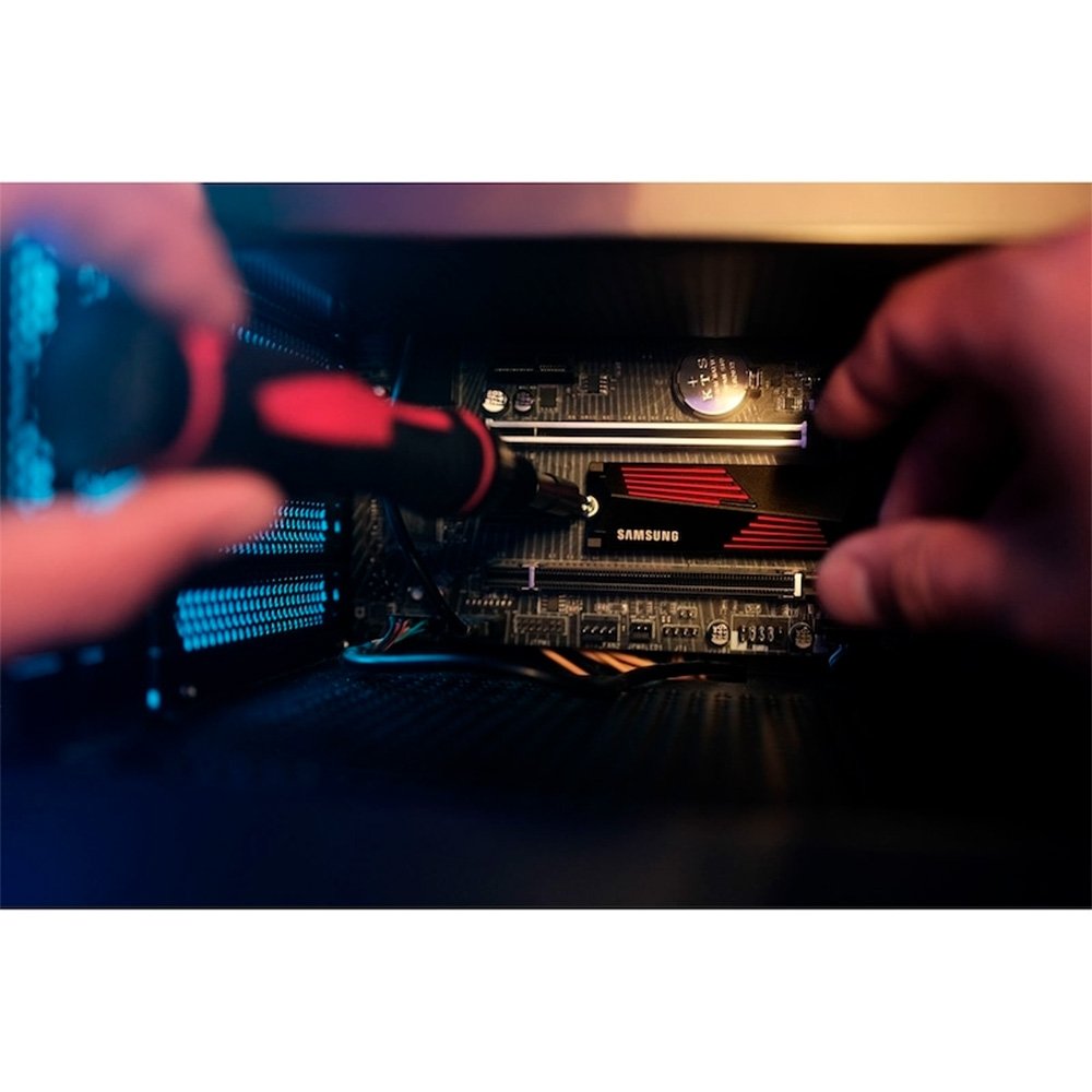 Imagem 5 de 5 do produto SSD Samsung 990 PRO, 4TB, M.2 NVMe, PCIe Gen 4.0, Com Dissipador de Calor (Heatsink) - MZ-V9PATO