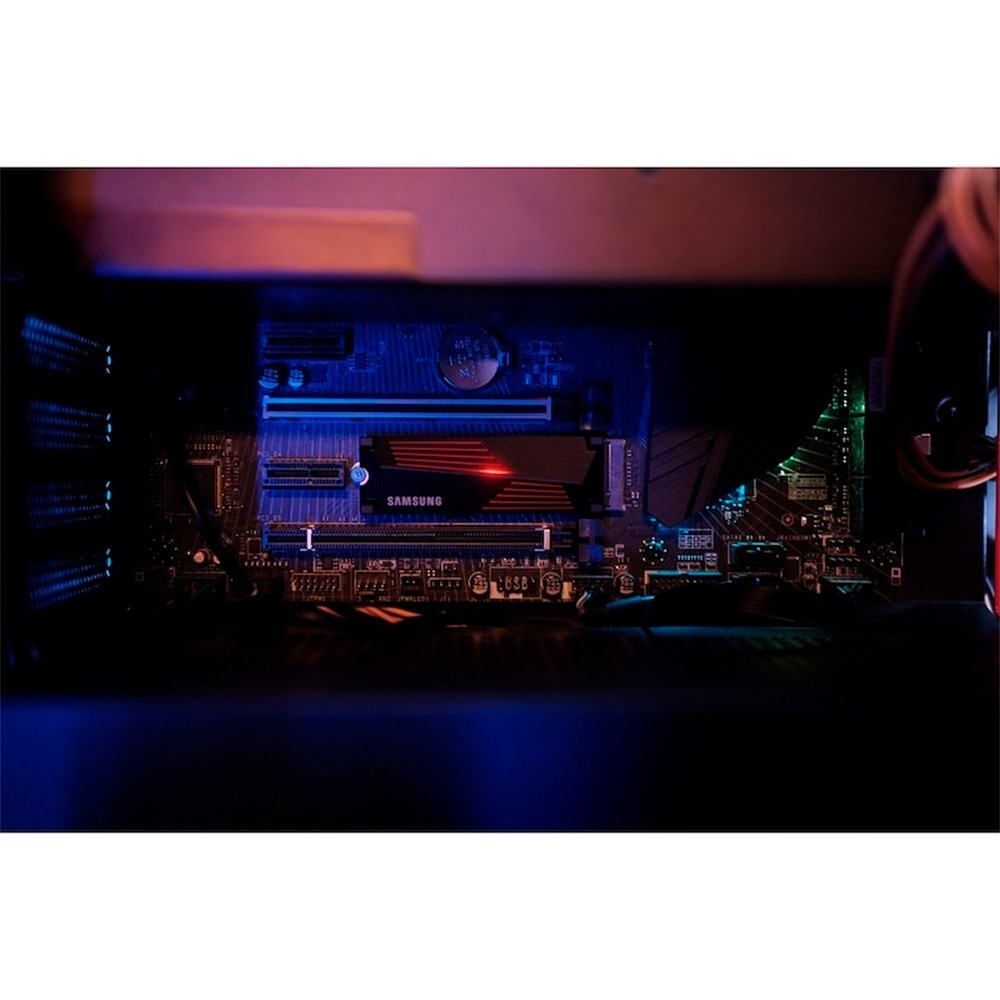 Imagem 4 de 5 do produto SSD Samsung 990 PRO, 4TB, M.2 NVMe, PCIe Gen 4.0, Com Dissipador de Calor (Heatsink) - MZ-V9PATO