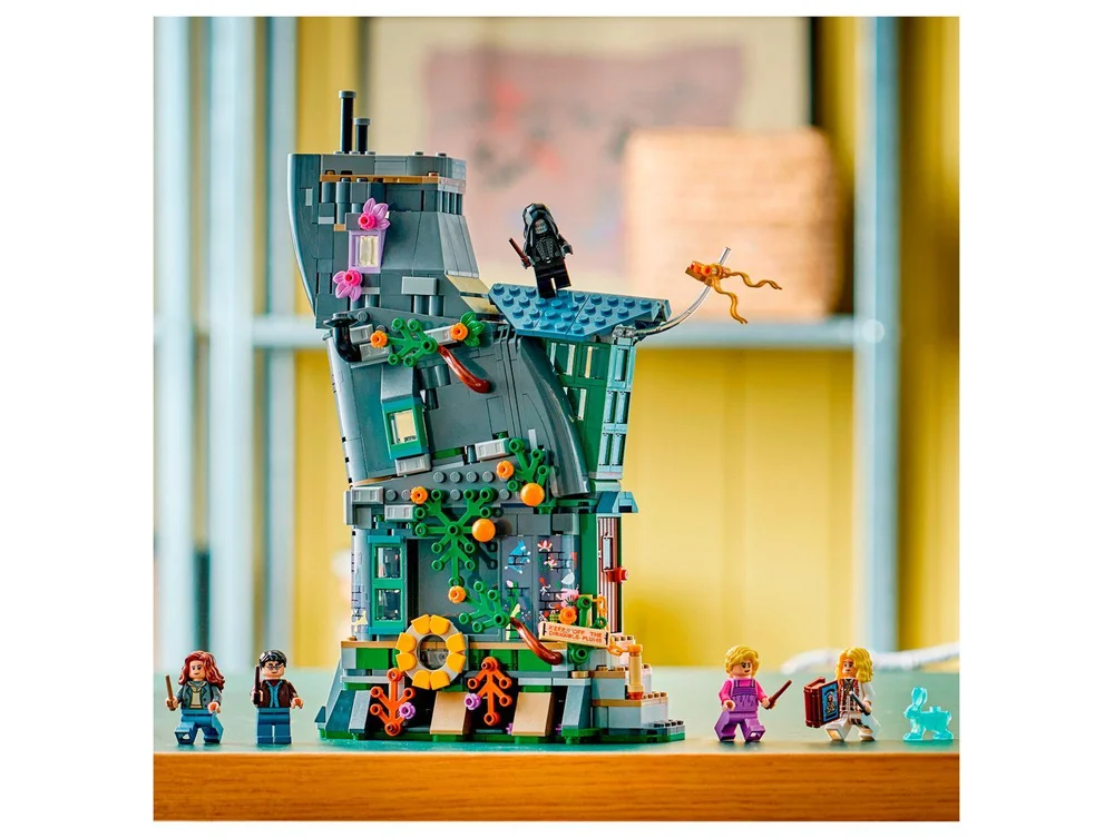 LEGO Harry Potter Casa de Luna Lovegood 76467 - view 2