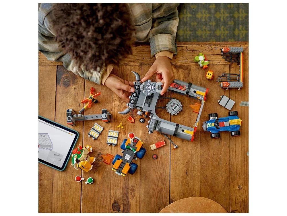 LEGO Castelo do Bowser 72039 - view 2