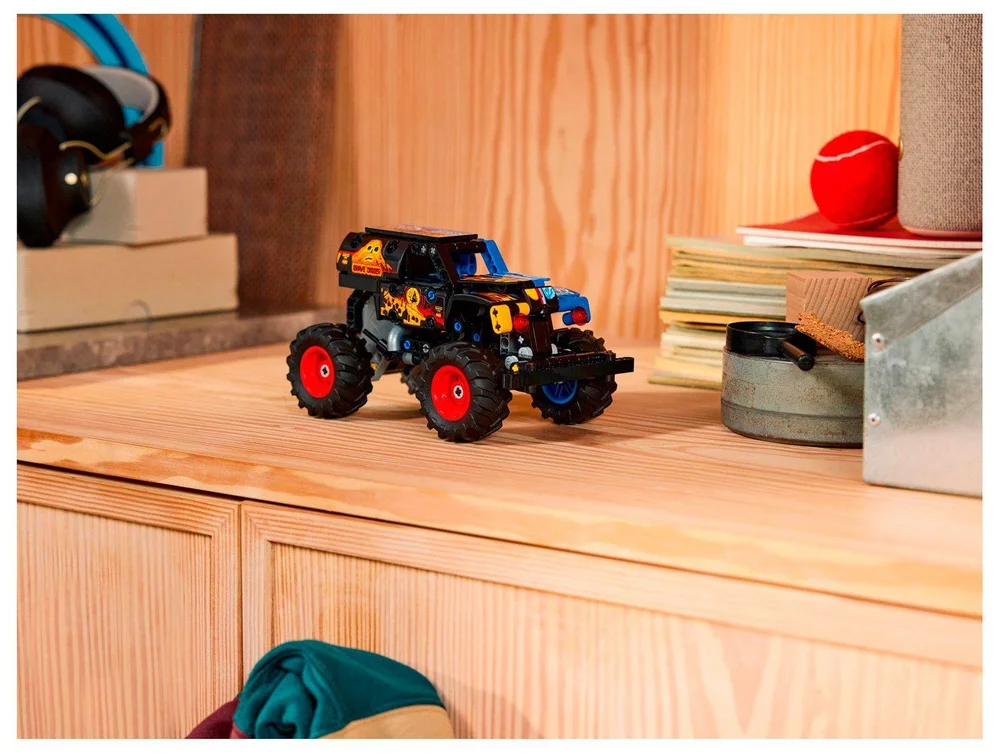 LEGO Technic Caminhão Monstro Digger - view 2