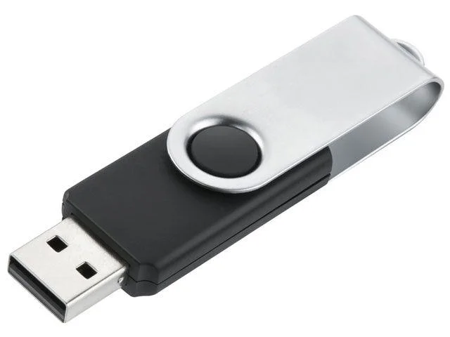 Imagem 3 de 3 do produto Pen Drive 4GB Multi Twist2 USB 2.0Preto/Prata Pd586