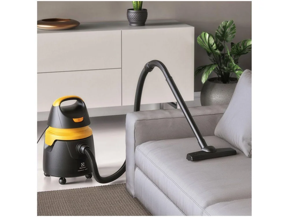 Imagem 2 de 19 do produto Aspirador de Pó e Água Electrolux Acqua Power AQP20, 1200w, Saco 10L, 110v, Preto/amarelo - 3011ahbr410
