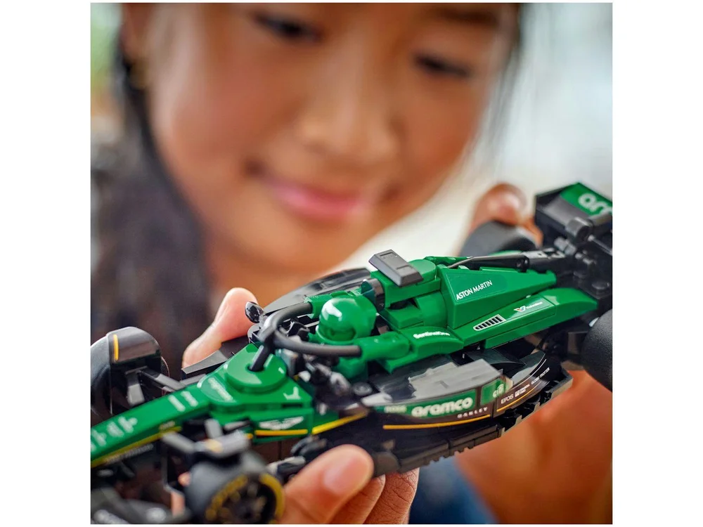 LEGO Speed Champions Carro de Corrida Aston Martin - view 4