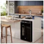 Cervejeira Electrolux Home Bar EB10C Vertical Preta 108,5L Frost Free