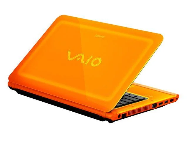 Notebook Sony VAIO Laranja c/ Intel Core i5