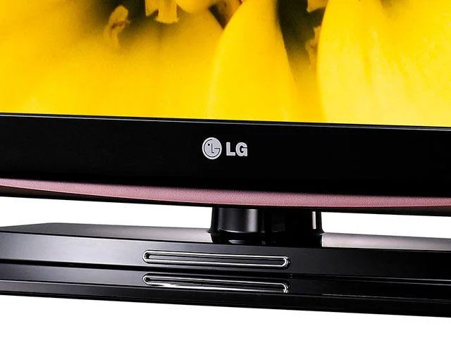 47インチのTVです。 TV LED 47 Polegadas Full HD 120Hz 3 HDMI Subwoofer