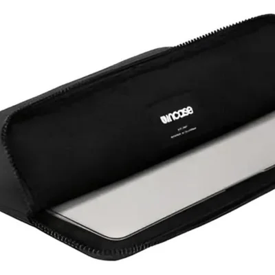 Capa Estojo Incase Sleeve Slim Woolenex P/ Macbook 13 Cinza