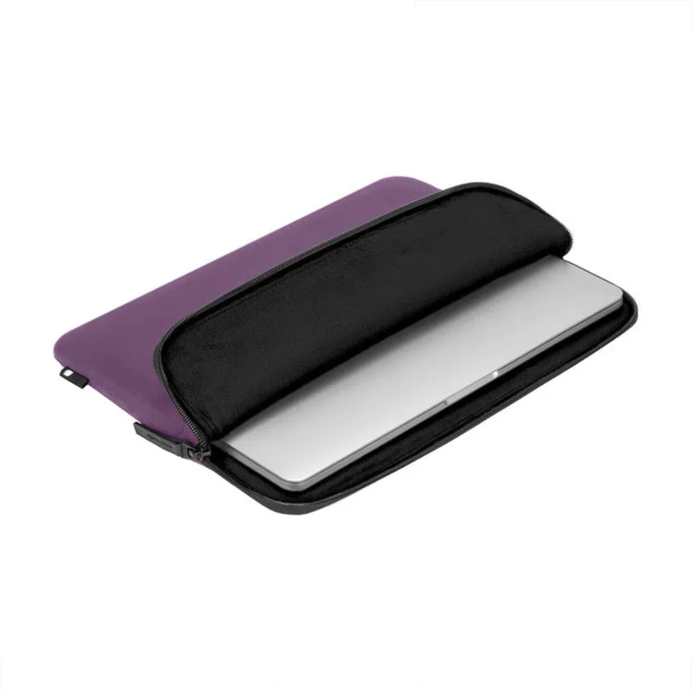 Capa Estojo Incase Sleeve Flight Macbook 15 Vinho Capa Estojo Incase Sleeve Flight Macbook 15 Vinho