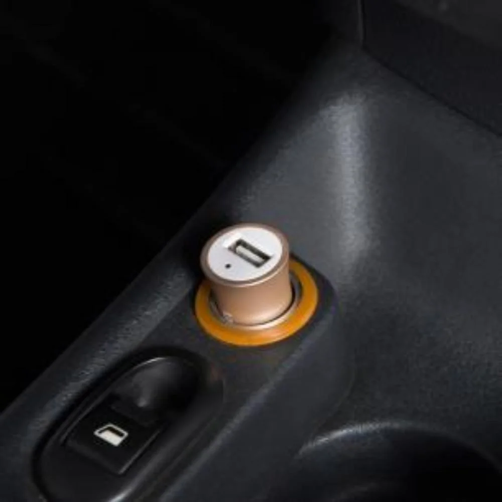 Imagem 3 de 4 do produto Carregador Veicular Belkin Usb-a 2.0 2.4a 12w Dourado