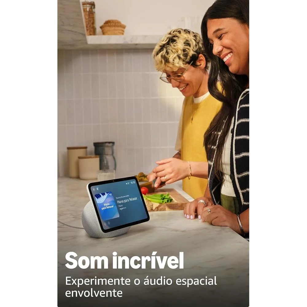 Imagem 2 de 5 do produto Echo Show 8 (geração Mais Recente) - Com Novo Design, Tela Vibrante Hd De 8,7", Áudio Espacial E Alexa, Cor Branca, Amazon