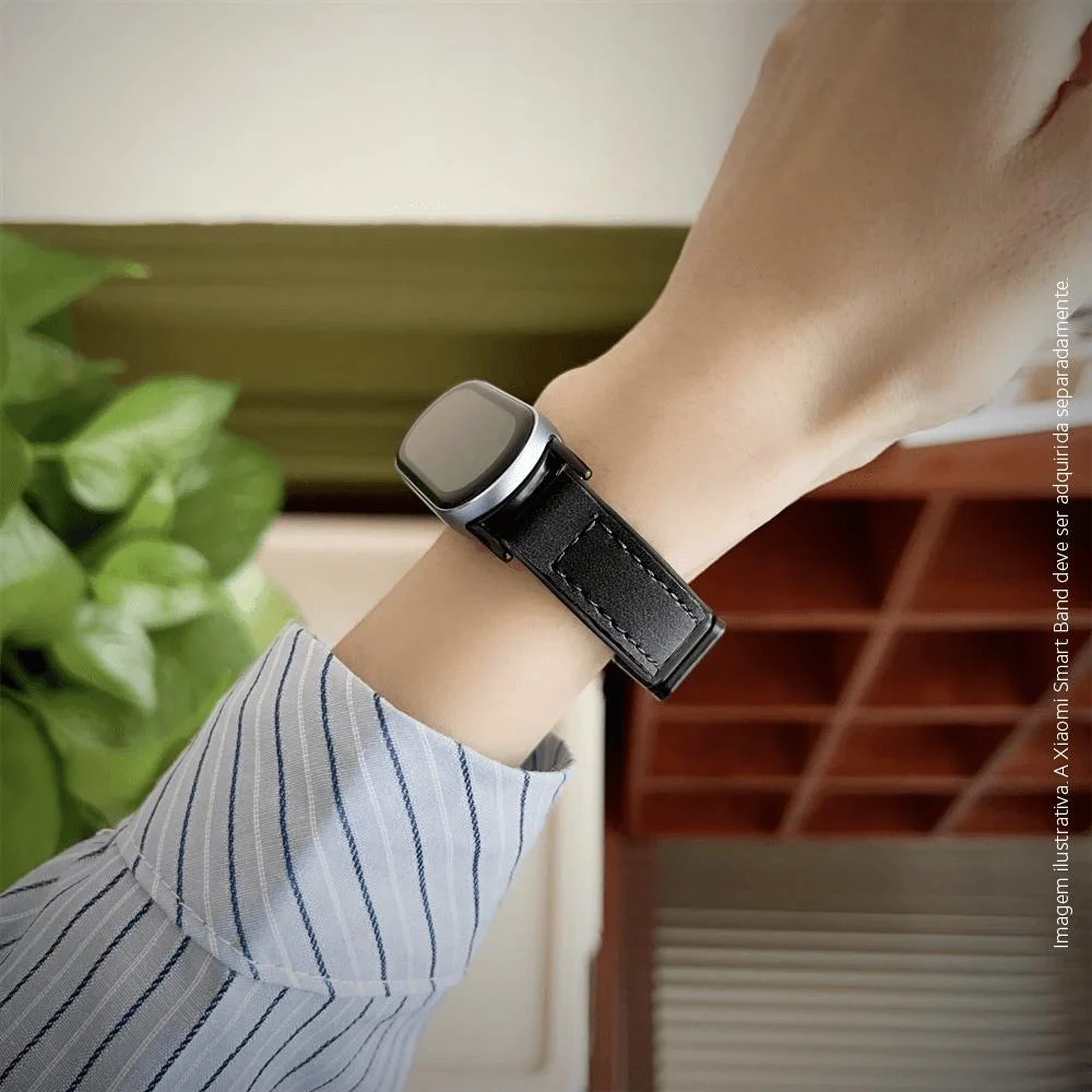 Imagem 3 de 4 do produto Bracelete De Couro C/ Fecho Magnético P/ Xiaomi Band 8/9/10