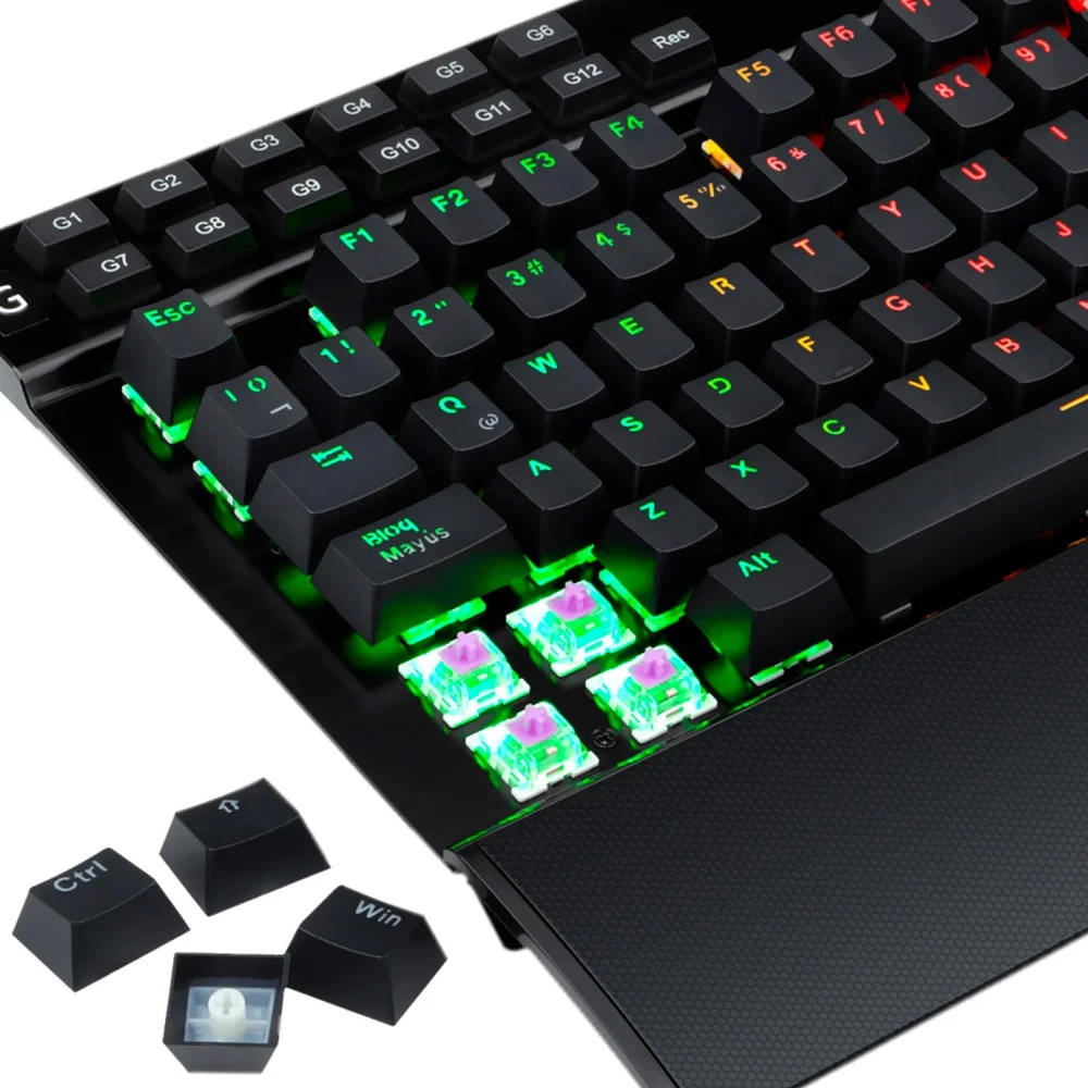 Imagem 2 de 3 do produto Teclado Gamer Mecânico Redragon K550RGB-1 Yama Usb / RGB / Espanhol - Preto