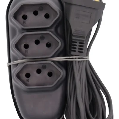 Régua Extensão Elétrica 3 Metros E 3 Tomadas 10a 127/220v