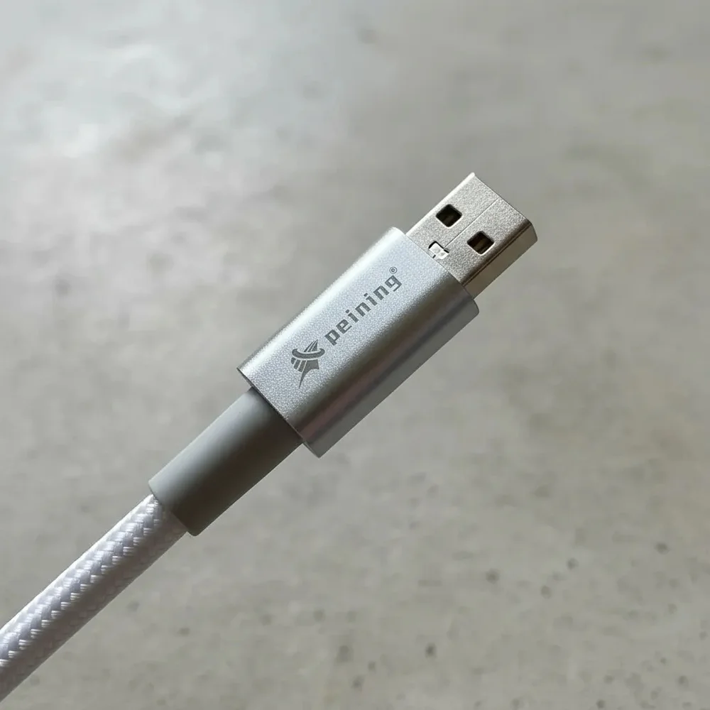 Imagem 2 de 4 do produto Cabo Usb-c Para Usb-c Peining 100w Turbo 1m Branco Branco
