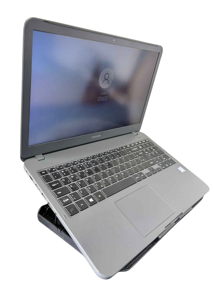 Usado - Notebook Samsung 350x | i3 7ª Geração | 8GB | SSD 256gb | Tela 15.6