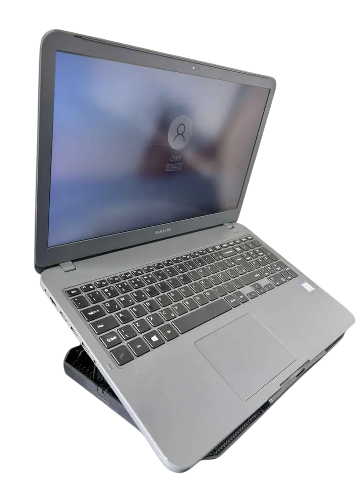 Usado - Notebook Samsung 350x | i3 7ª Geração | 8GB | SSD 256gb | Tela 15.6