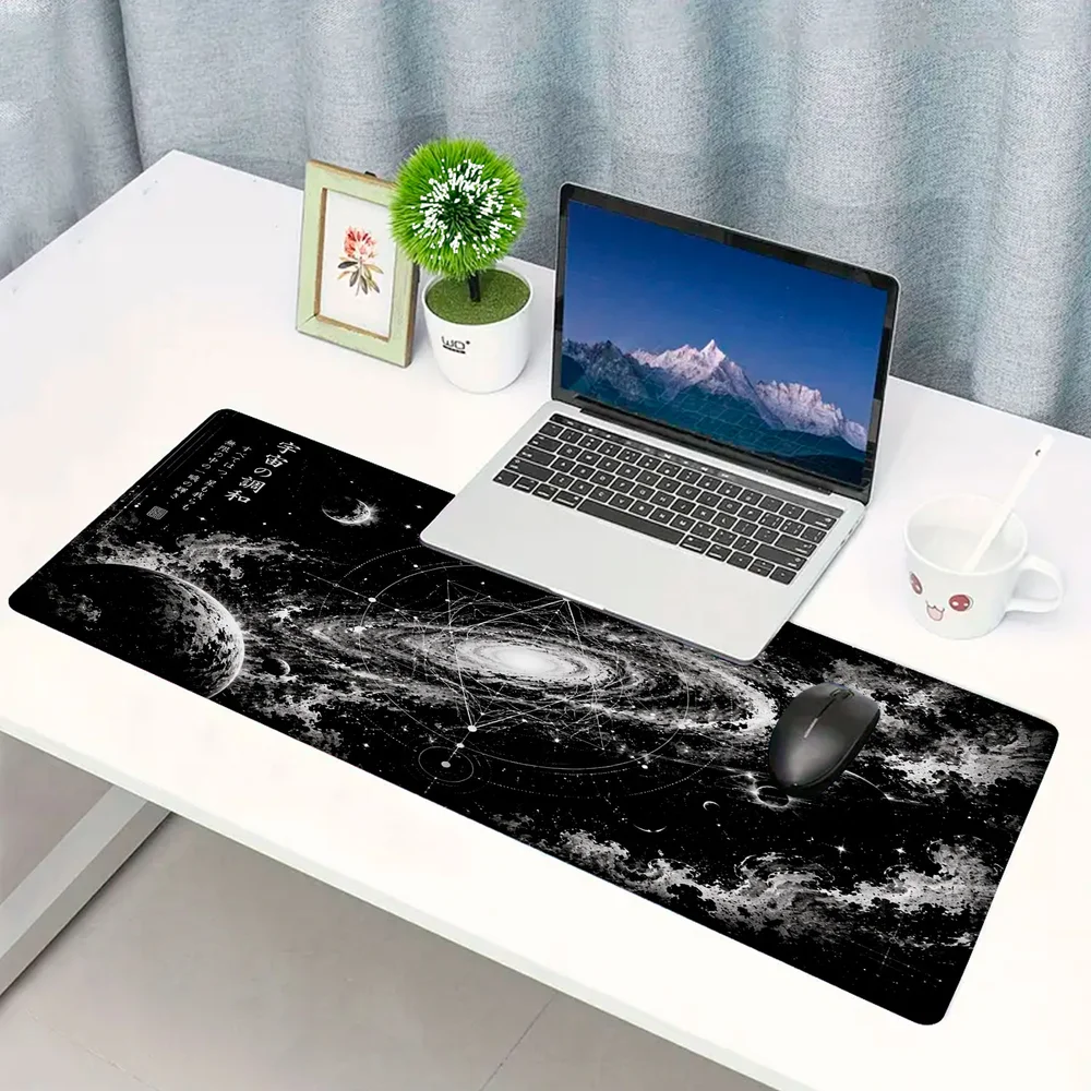 Novo Mouse Pad Gamer Deskpad Speed Extra Grande Borda Costurada Profissional 90x50 - Cosmo Inifinito Novo Mouse Pad Gamer Deskpad Speed Extra Grande Borda Costurada Profissional 90x50 - Cosmo Inifinito