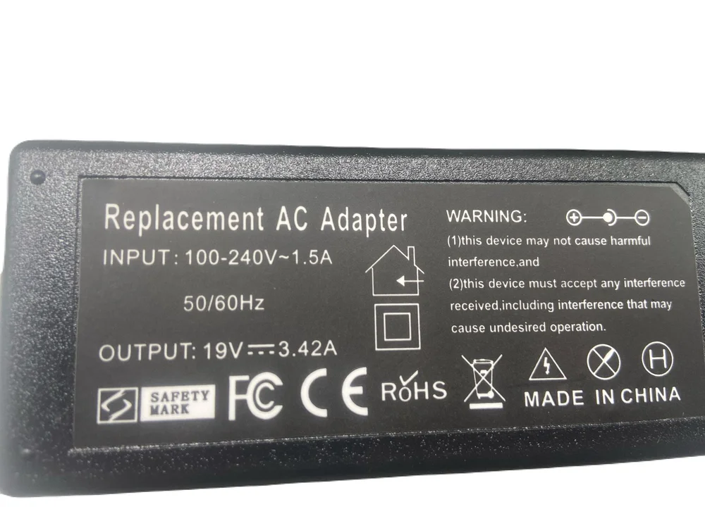 Fonte Carregador P/ Notebook Asus 19v 3.42a Plug 4.0x1.35mm Fonte Carregador P/ Notebook Asus 19v 3.42a Plug 4.0x1.35mm