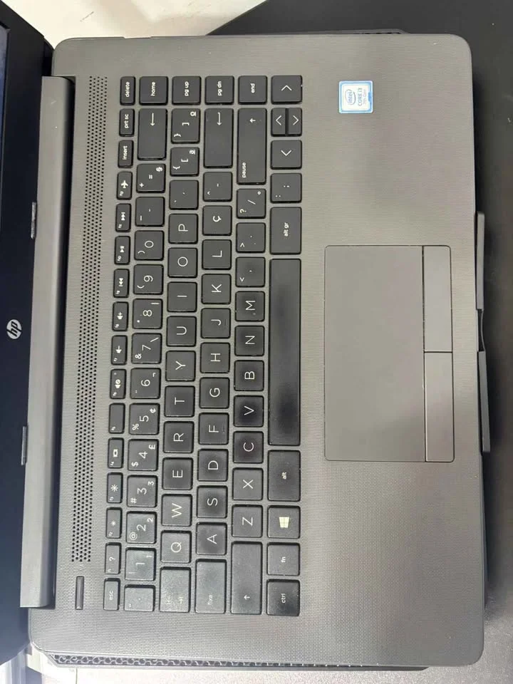 Imagem 2 de 5 do produto Usado -  Notebook Hp 240 G7 | i3 7ª Geração | 8GB | SSD 256gb | Tela 14