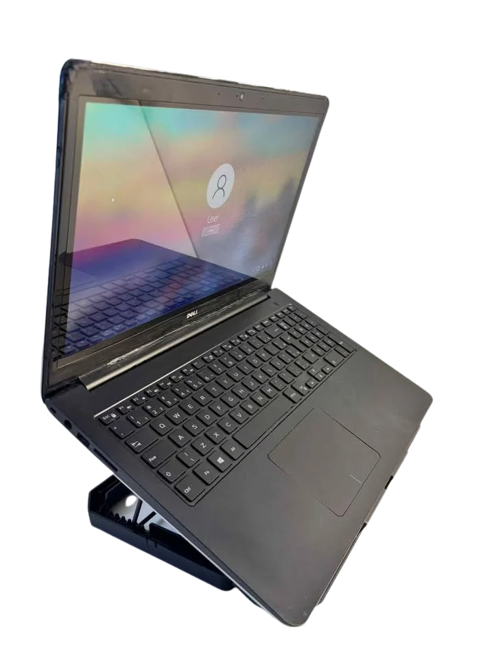 Usado - Notebook Dell 5547 | Intel Core i7 4ª Geração | 8GB | SSD 256gb | R7 M260 2gb | Tela 15,6" Full Hd Touch Usado - Notebook Dell 5547 | Intel Core i7 4ª Geração | 8GB | SSD 256gb | R7 M260 2gb | Tela 15,6" Full Hd Touch