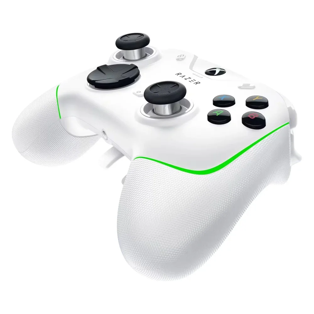 Controle Razer Wolverine V2 Chroma Rz06-04010200-r3u1 Para XBOX Series S X PC Com Fio Mecatátil RGB Chroma Branco Controle Razer Wolverine V2 Chroma Rz06-04010200-r3u1 Para XBOX Series S X PC Com Fio Mecatátil RGB Chroma Branco