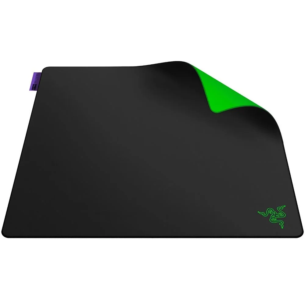 Imagem 2 de 5 do produto Mousepad Gamer Razer Gigantus V2 Pro L Rz02-05490100-r3u1 500x480mm 4mm Base Antiderrapante Tecido Macio Control