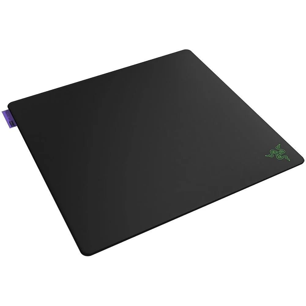 Imagem 4 de 5 do produto Mousepad Gamer Razer Gigantus V2 Pro L Rz02-05490100-r3u1 500x480mm 4mm Base Antiderrapante Tecido Macio Control