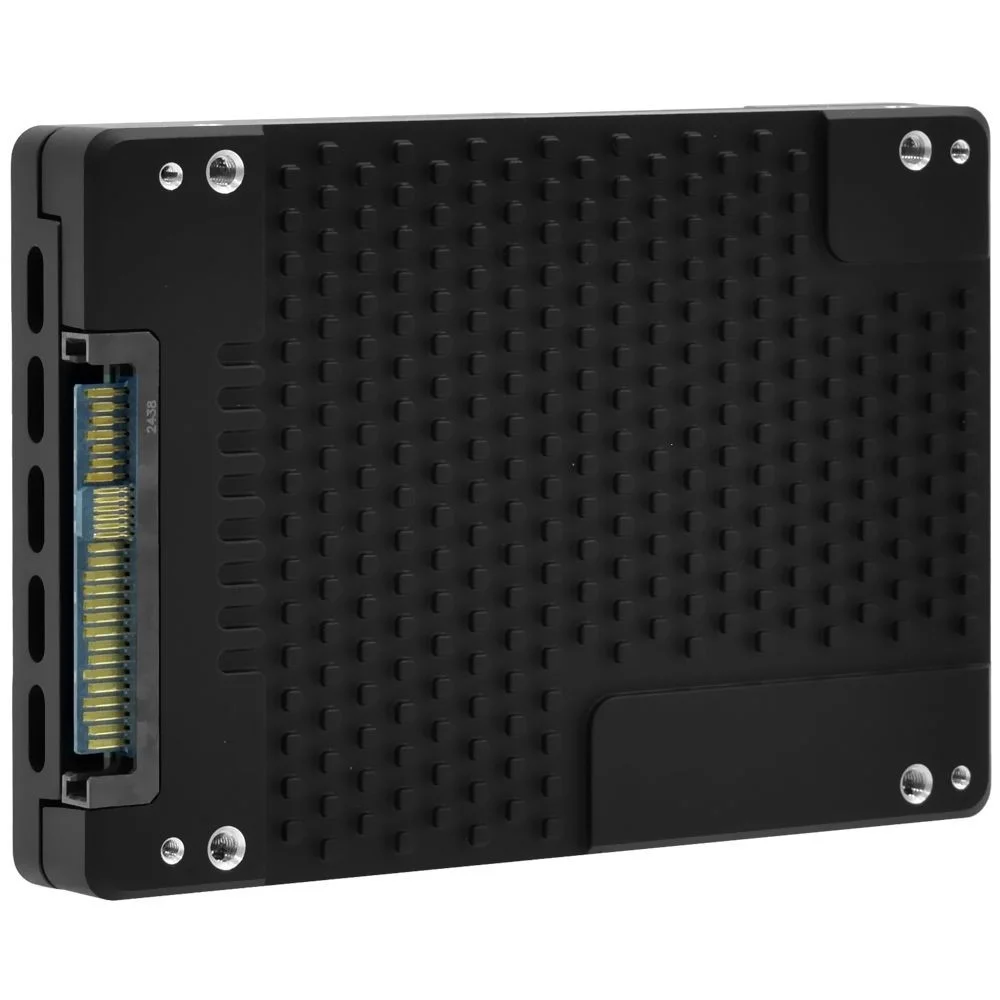 Imagem 2 de 3 do produto SSD Trusta T7p5-003t8t5u2001d040 U.2 3.84TB 2.5 Server Datacenter Nvme PCie Alta Performance