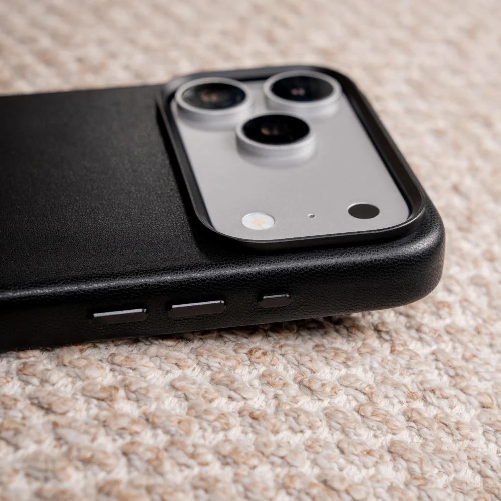 Imagem 2 de 5 do produto Capa Iphone 18 Pro / 17 Pro, Prime,   Iplace, Preto