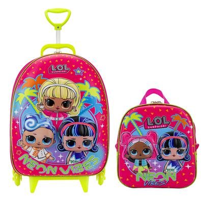 Mochila e Lancheira escolarIdade recomendada a partir de 4 anos3 rodas de cada lado para auxiliar em escadas e calç,adasAltura com alç,a levantada 84
