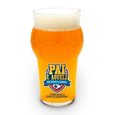Procurando um copo super criativo para seu pai?! Veja o Copo para Cerveja Bola de Futebol ele é, perfeito para seu pai que é, apaixonado por futebol e