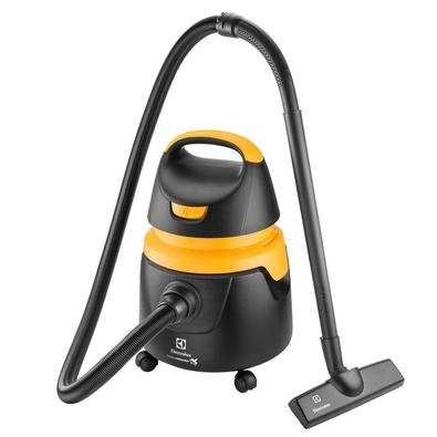 Sim, ele também aspira água. Aproveite a oportunidade de tornar sua limpeza muito mais simples e prática. Esse aparelho traz barril com capacidade par