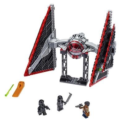 Abra uma galáxia de aventuras para os jovens com este modelo LEGO® superelegante (75272) do Sith TIE Fighter de Star Wars: The Rise of Skywalker! Poss