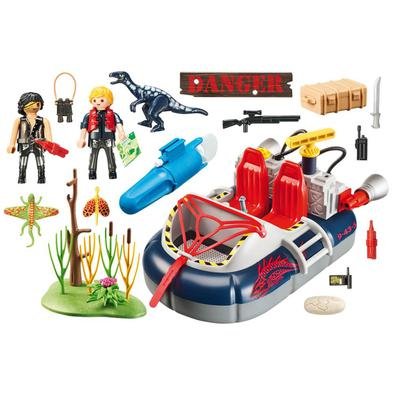 Hovercraft é flutuante e pode acomodar duas figuras. O motor submersível requer uma bateria Mignon de 1,5 V (não incluída).