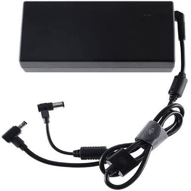 O adaptador de alimentação Inspire 2 180W carrega o controle remoto e a bateria do Inspire 2 usando energia CA. Leva aproximadamente 1,5 horas para ca