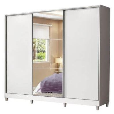 O Guarda-Roupa Casal Royale Madesa é o que estava faltando no seu dormitório. Feito em 100% MDF e com ferragens de alta qualidade. Sua distribuição in