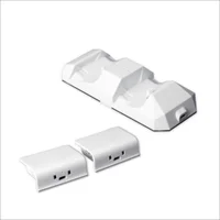 Base Carregadora Dobe, Para Controle Xbox One, 2 Baterias, Branco