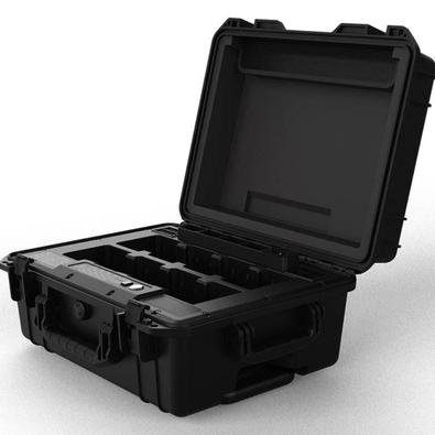 ESTAÇÃO DE BATERIA INTELIGENTE BS60 DJI MATRICE 300 SERIES A estação de bateria gerencia até 8 baterias de vôo e 4 baterias de controle remoto, enquan