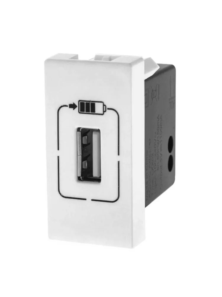 Imagem 2 de 5 do produto Módulo Tomada Legrand Pial Plus+ Carregador Usb - 1100ma - 615088bc