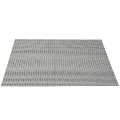 Esteja você criando uma cena de rua, castelo ou algo de sua própria imaginação, esta placa de base de 48x48 pinos de cor cinza é o ponto de partida pe