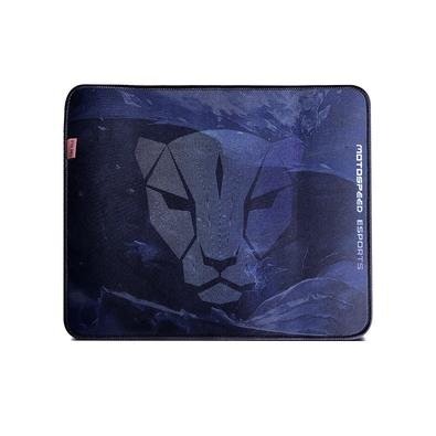 O Mousepad P70 oferece ao usuário deslize ideal para jogos que exigem aquele tracking perfeito e estável. Feito com uma base de borracha para evitar