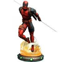 Deadpool foi criado por Fabian Nicieza e Rob Liefeld em 1991, apelidado de o "Mercenário Tagarela" Wade Wilson surgiu como um tipo de paródia do vilão