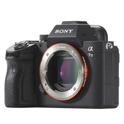 Câmera Sony Alpha A7iii Mirrorless