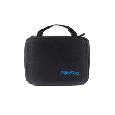 A FUNPro oferece com exclusividade outra excelente opção de maleta para GoPro e similares, desenvolvida especialmente para armazenar a câmera e os pri
