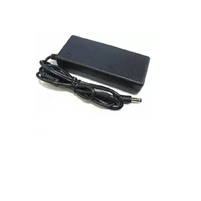 Fonte Carregador Para Notebook Cce Win T23l 19v 3.42a 65w P8 - Voltagem De Entrada