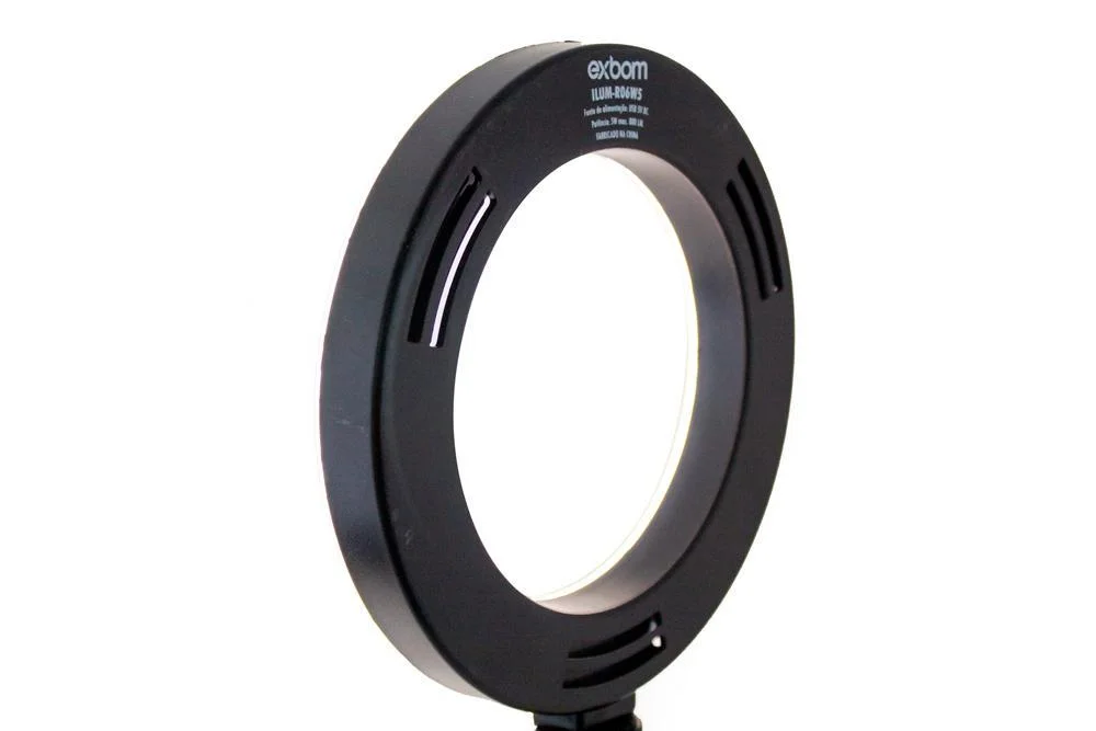 Imagem 3 de 4 do produto Ring Light Led Iluminador 6 Portátil Para Celular Com Tripé