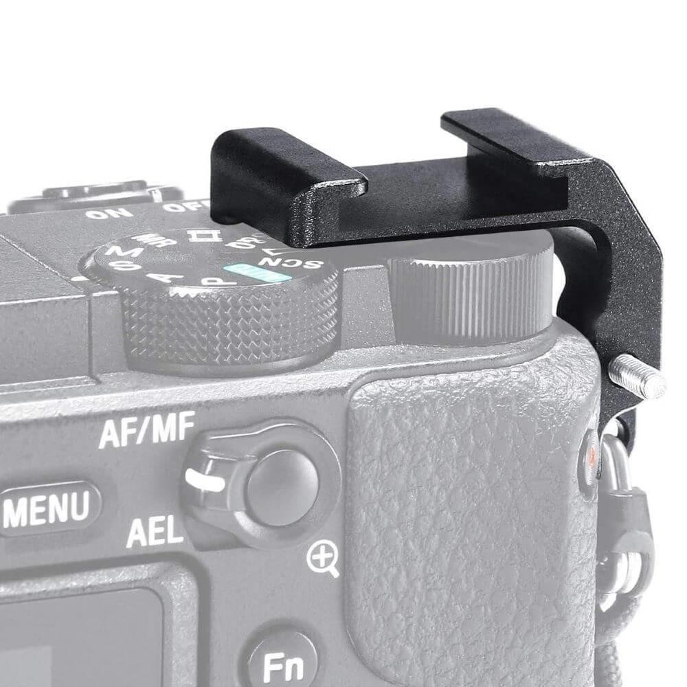 Imagem 2 de 5 do produto Adaptador Encaixe Tipo Sapata Para Câmeras Sony A6400 - Ulanzi Uurig