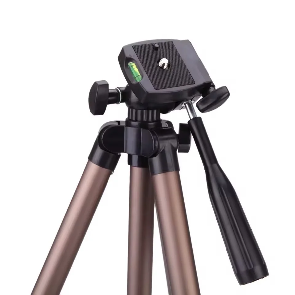 Imagem 2 de 5 do produto Tripé Weifeng WT-3130 - Altura Máxima 1,25m - Suporta 2kg
