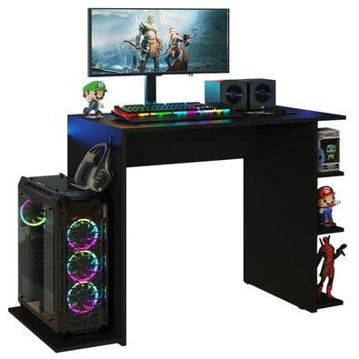 Pc gamer com cadeira e mesa